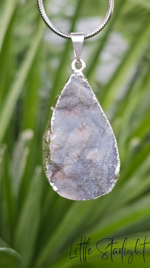 Chalcedoon druppel hanger