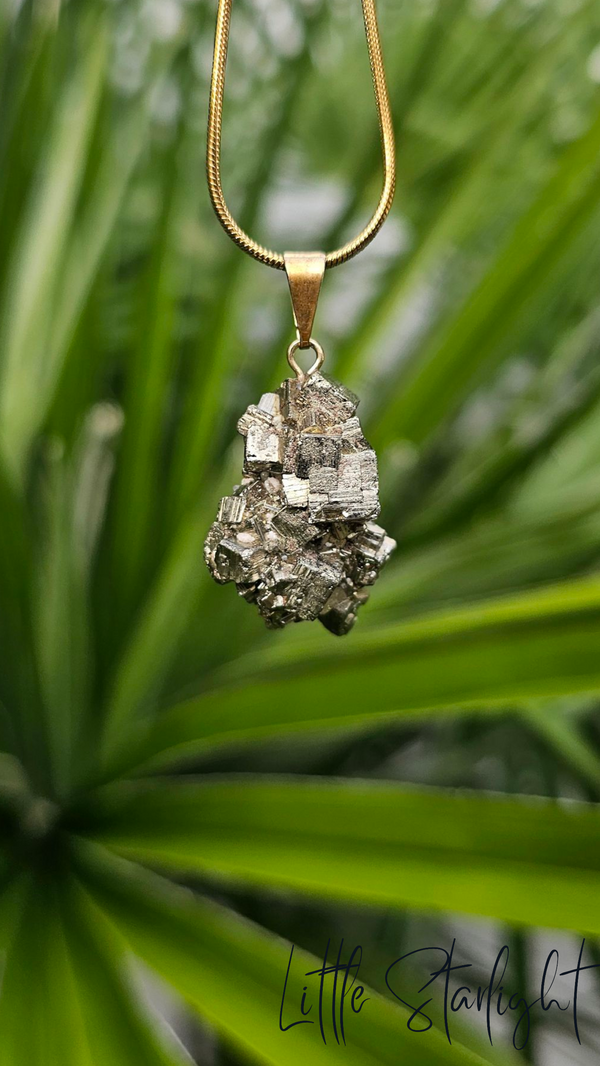 Pyriet hanger + ketting